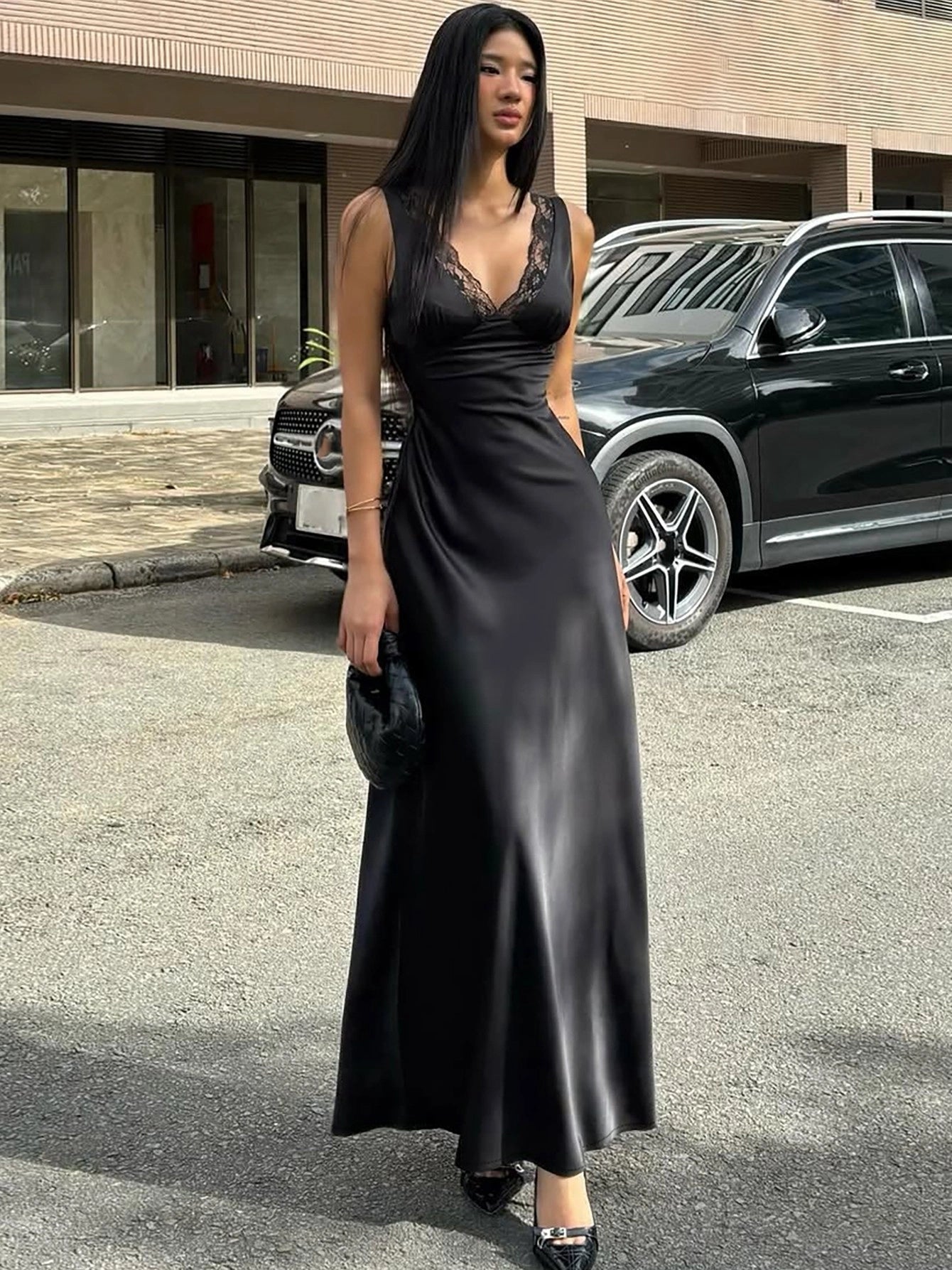 Classic Vintage & Enduringly Stylish Dress