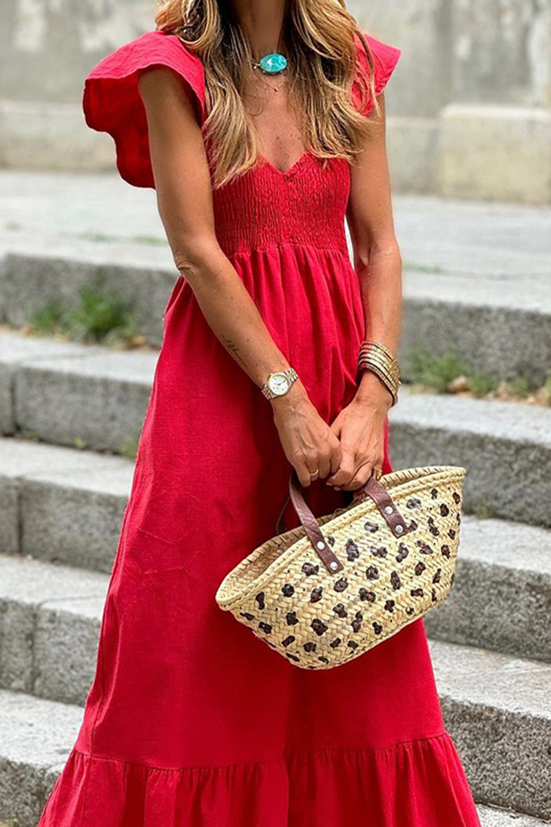 Beautifully Finished Dress in a Timeless Design