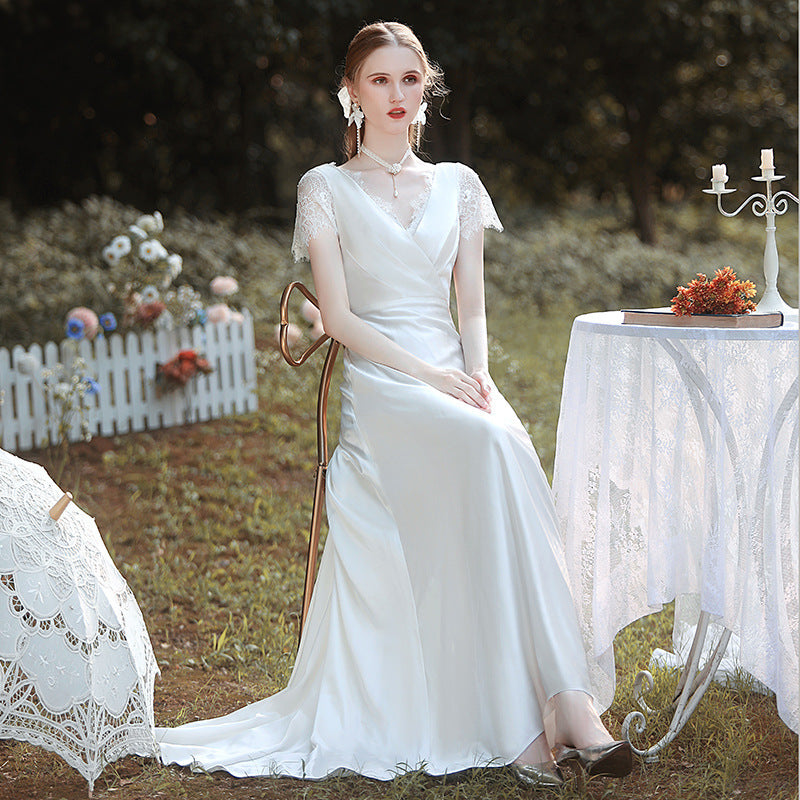 Sophisticated Dress with a Clean Classic Look