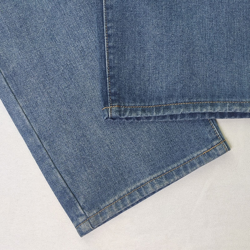 Classic Vintage Trousers with a Flattering Fit