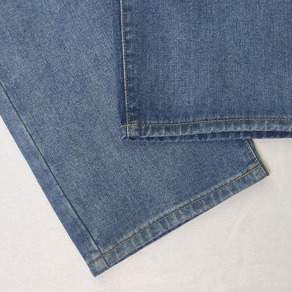 Classic Vintage Trousers with a Flattering Fit