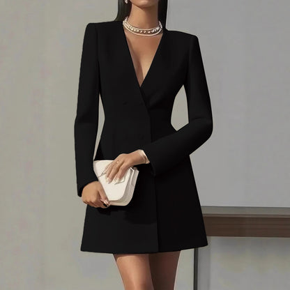 Effortlessly Elegant Dress with a Timeless Design