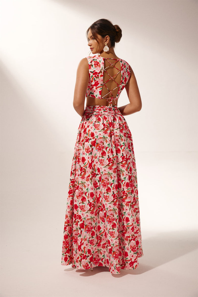 Gracefully Styled Dress for Any Occasion