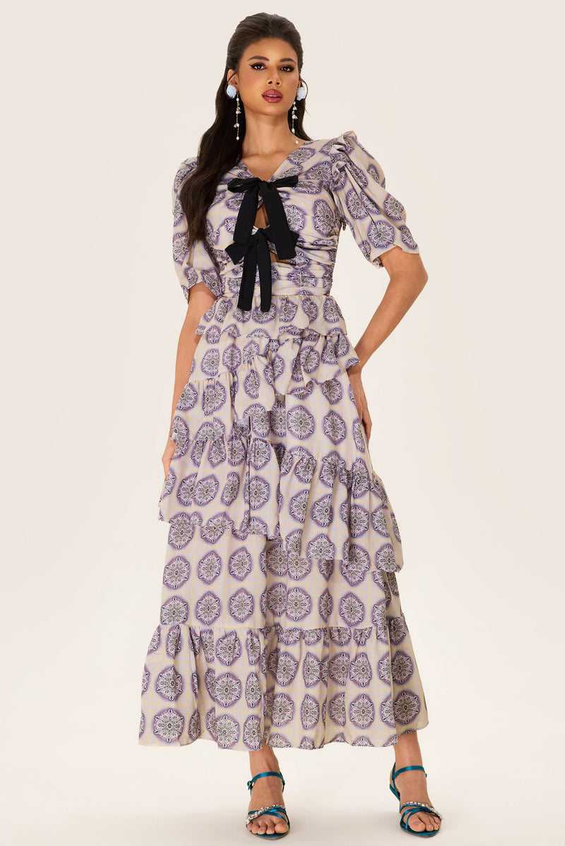 Gracefully Styled Dress for Any Occasion