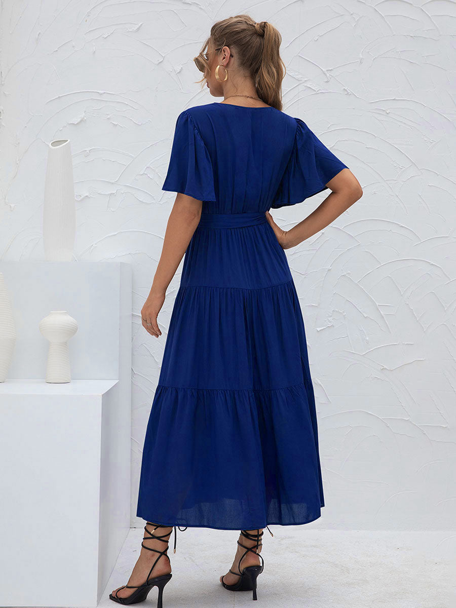 Effortlessly Elegant Dress with a Timeless Design