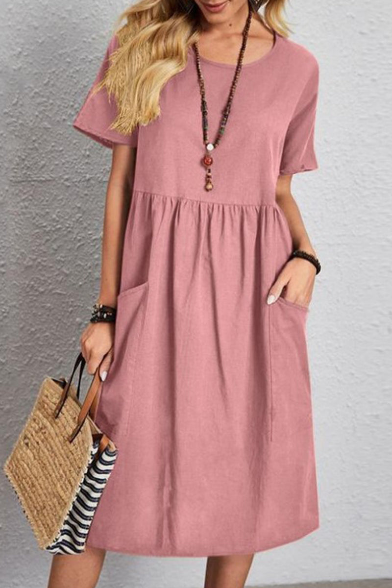 Gracefully Styled Dress for Any Occasion