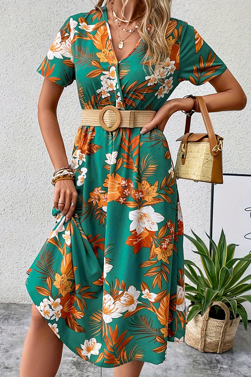 Classic Vintage Dress with a Flattering Fit