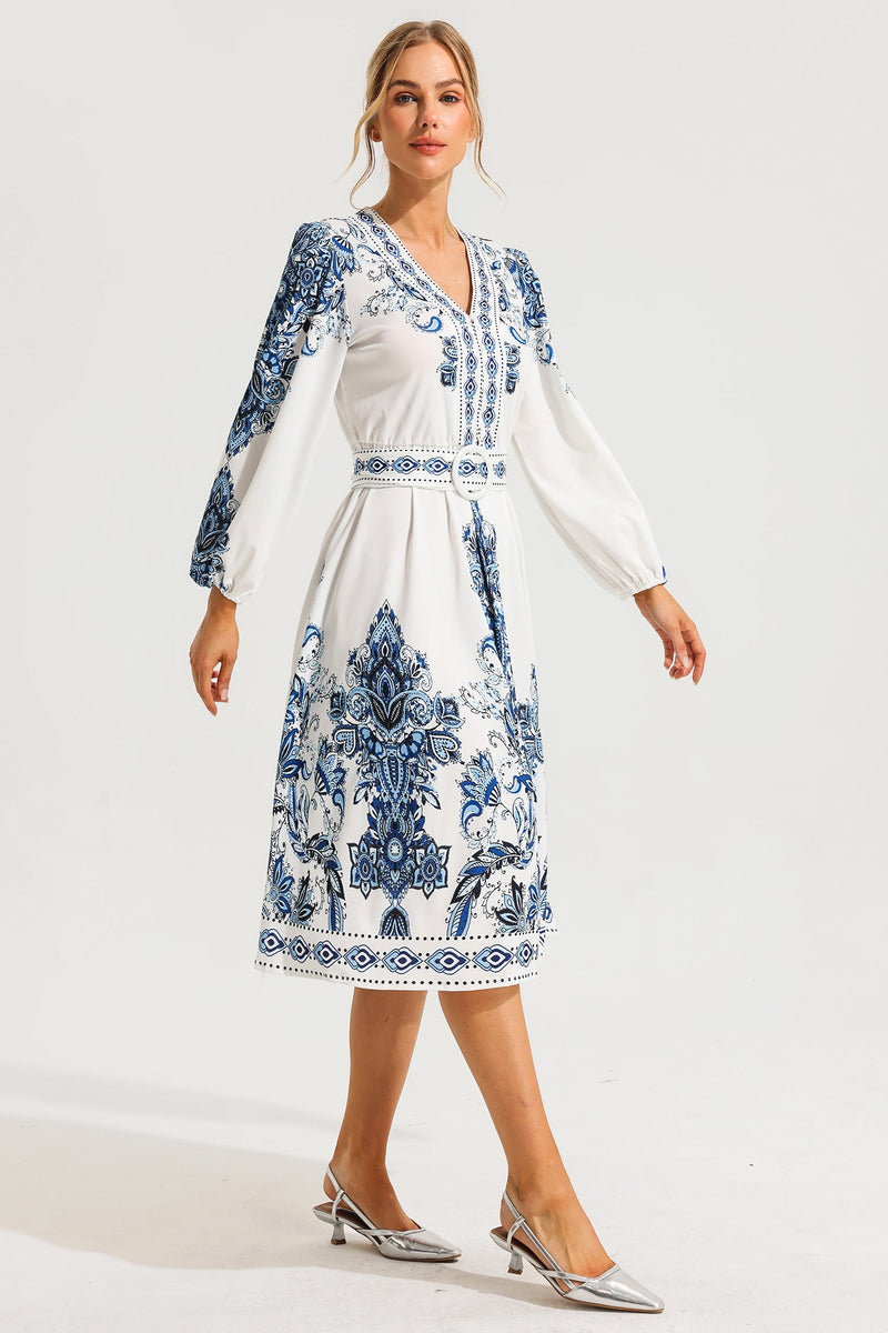 Classic Vintage Dress with a Flattering Fit