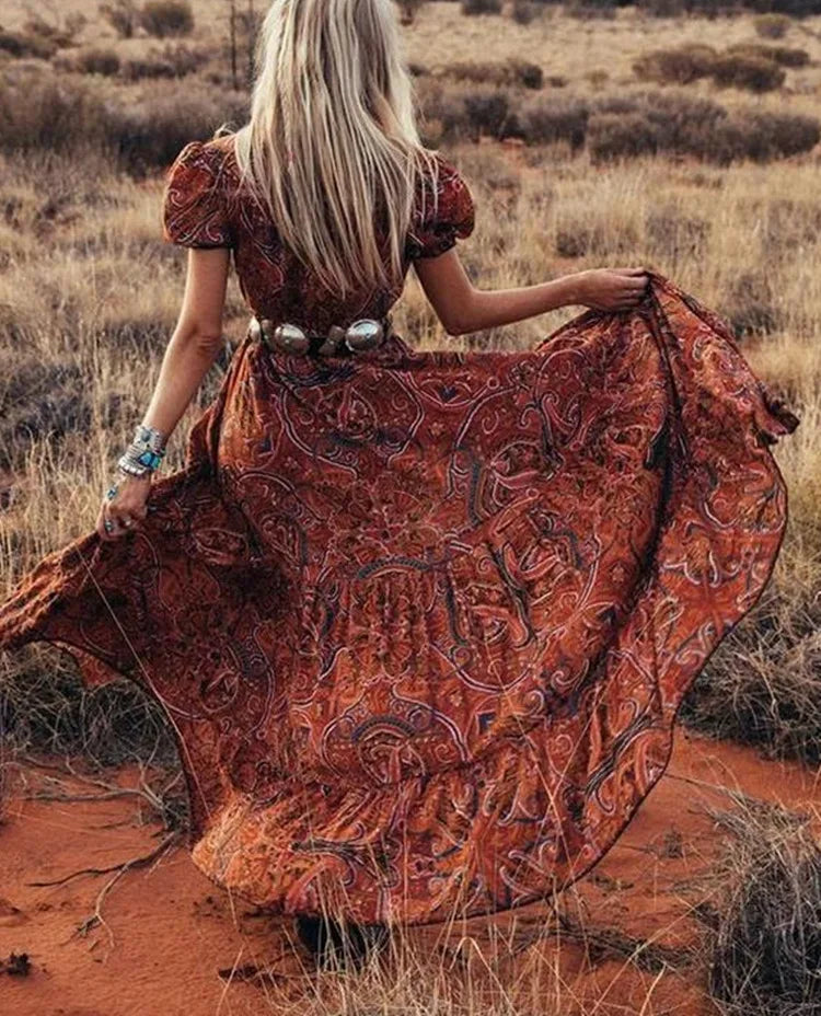 Classic Vintage Dress with a Flattering Fit
