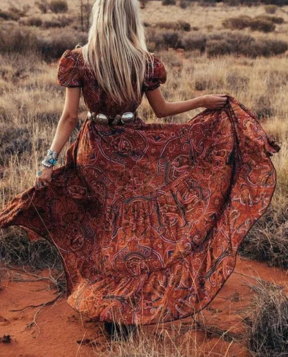 Classic Vintage Dress with a Flattering Fit