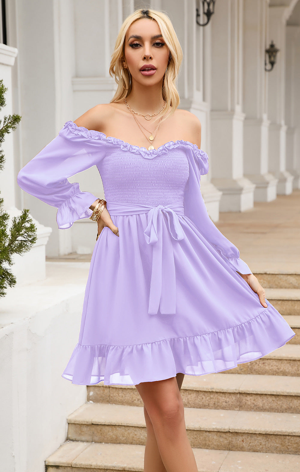Classic Vintage Dress with a Flattering Fit