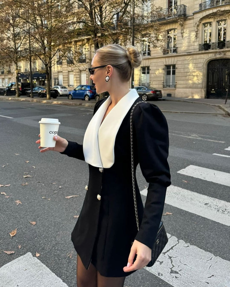 Classic Vintage Dress with a Flattering Fit