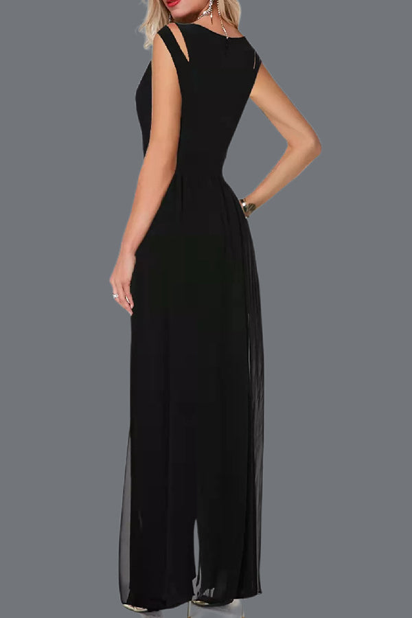 Sophisticated Garment with a Clean Classic Look