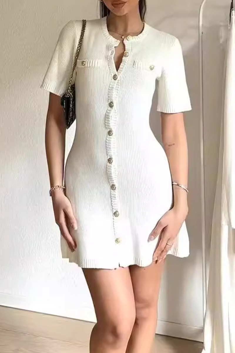 Beautifully Crafted Dress in a Classic Style