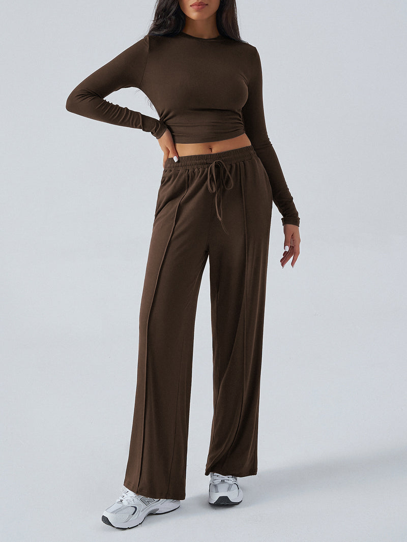 Sophisticated Trousers with a Clean Classic Look