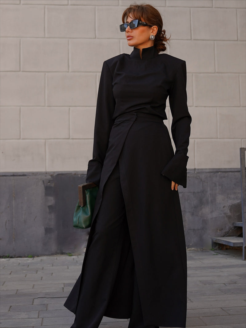 Effortlessly Elegant Blouse with a Timeless Design