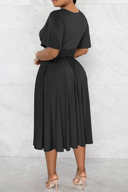 Gracefully Styled Dress for Any Occasion