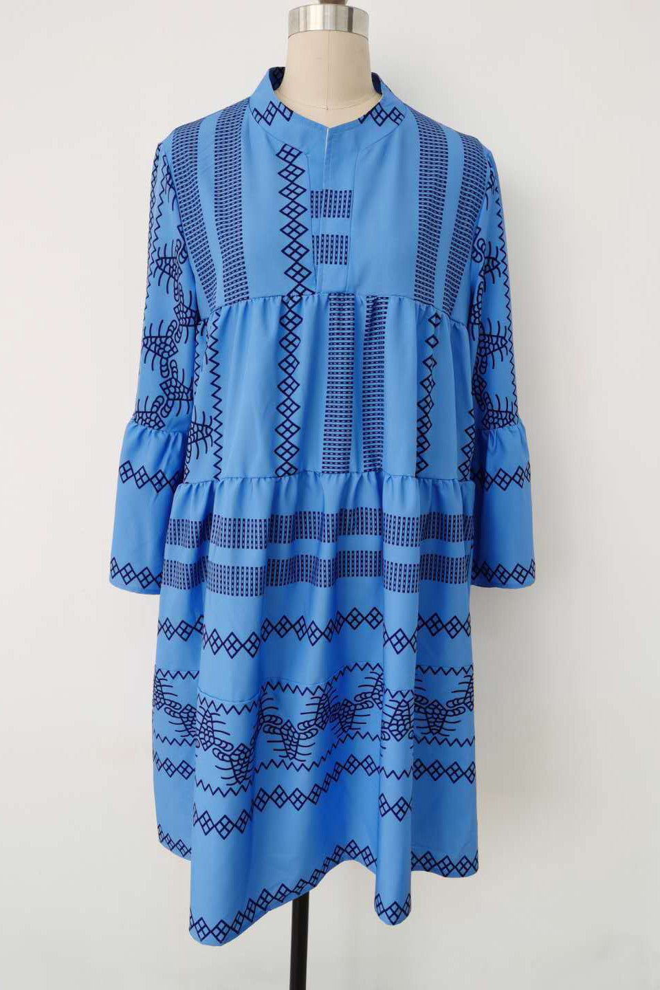 Gracefully Styled Dress for Any Occasion