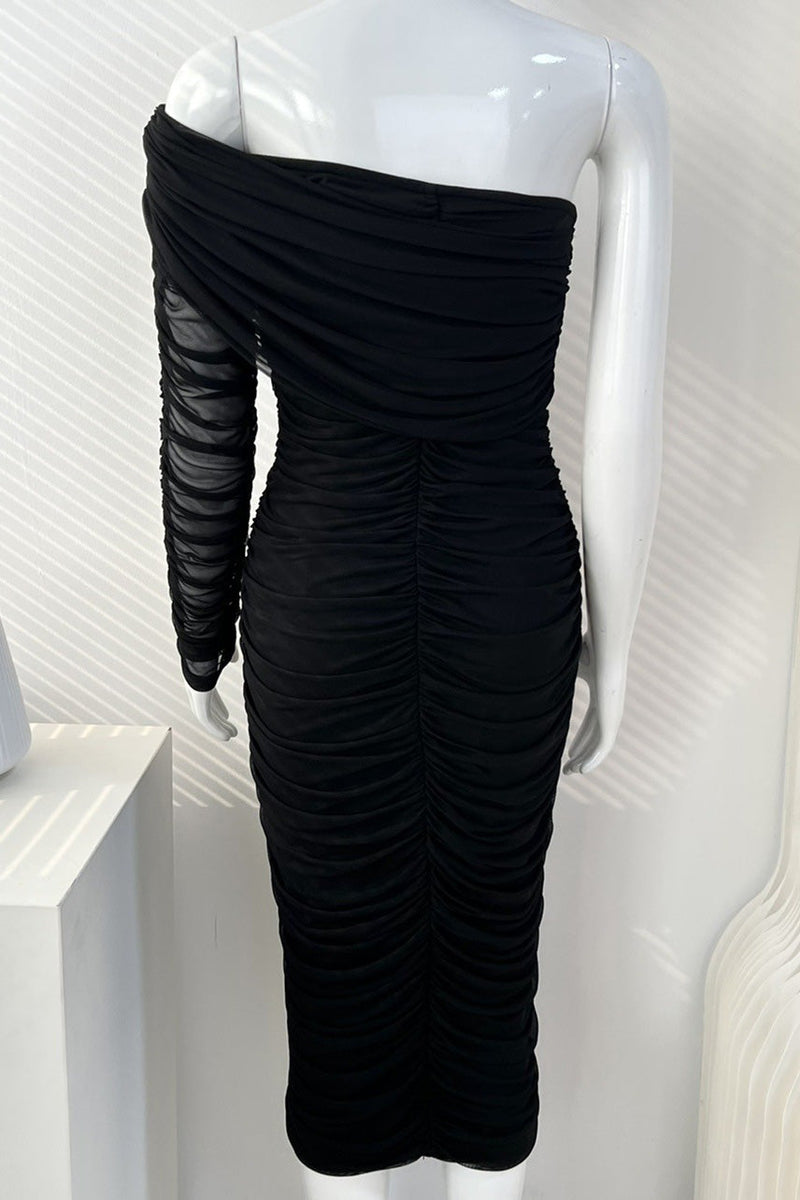 Sophisticated Dress with a Clean Classic Look