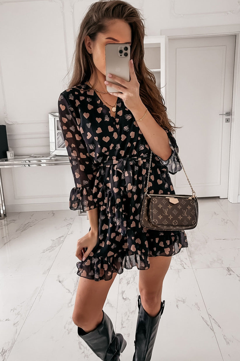 Classic Vintage Dress with a Flattering Fit