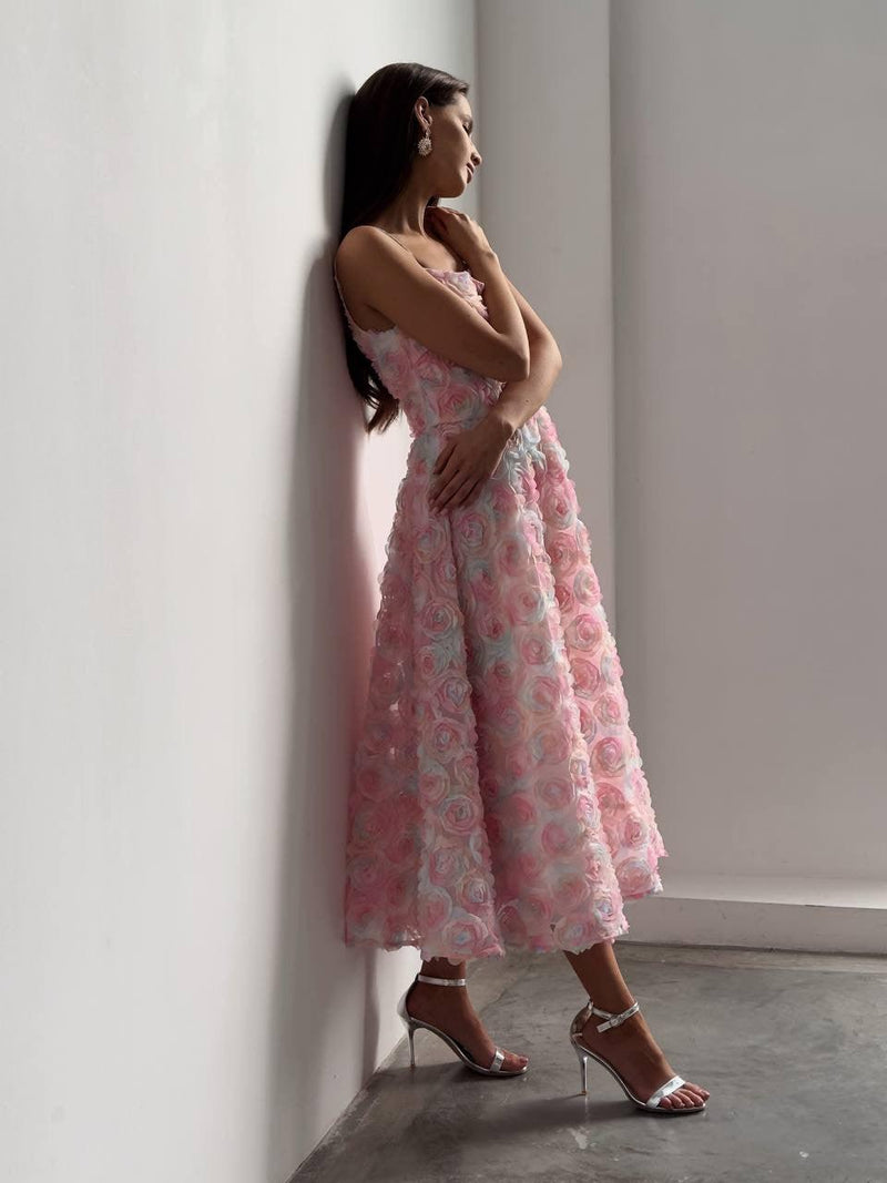 Gracefully Styled Dress for Any Occasion