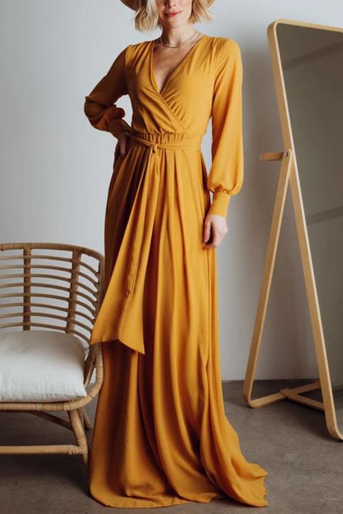 Sophisticated Dress with a Clean Classic Look