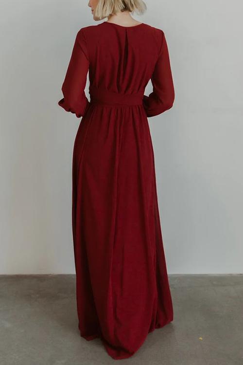 Sophisticated Dress with a Clean Classic Look