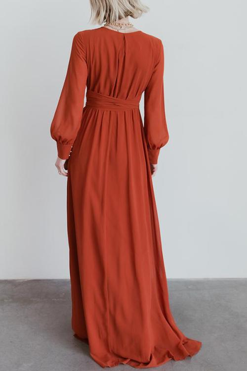 Sophisticated Dress with a Clean Classic Look