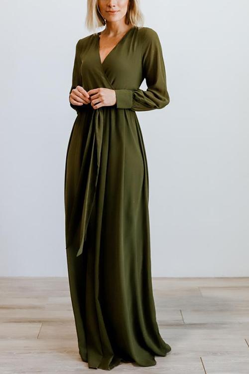Sophisticated Dress with a Clean Classic Look