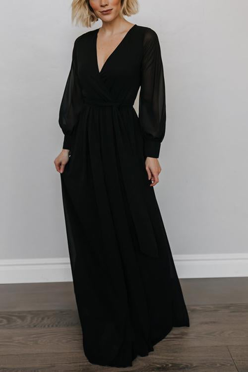 Sophisticated Dress with a Clean Classic Look