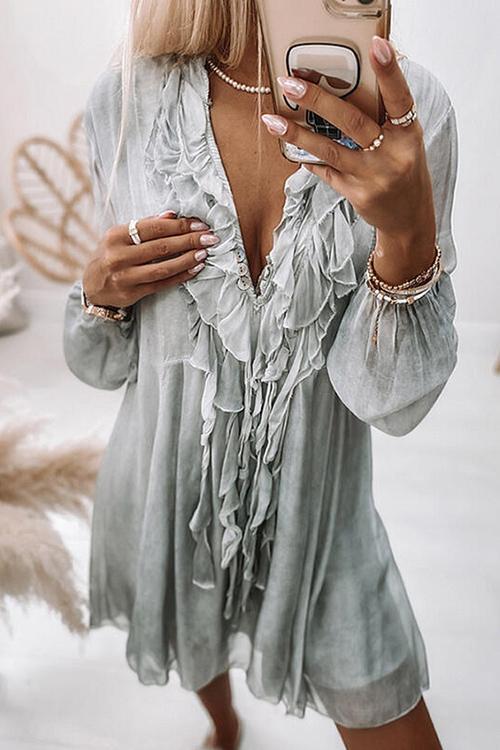 Beautifully Crafted Dress in a Classic Style