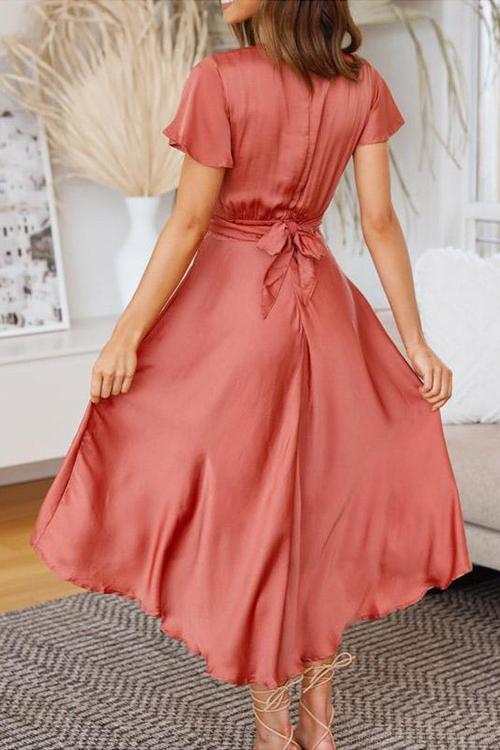Sophisticated Dress with a Clean Classic Look