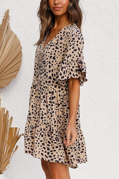 Effortlessly Elegant Dress with a Timeless Design
