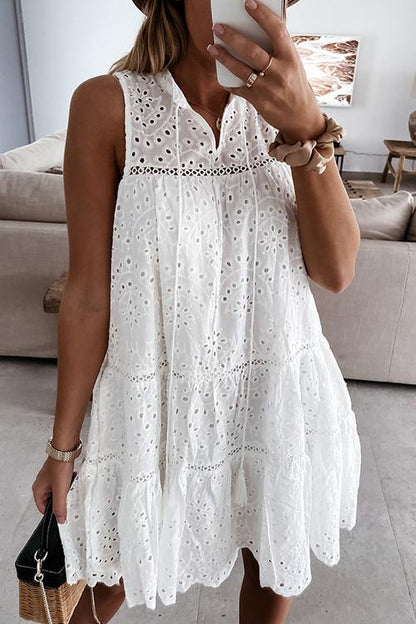 Well Tailored Dress with a Graceful Silhouette