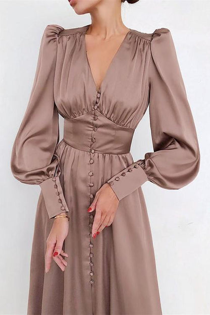 Sophisticated Dress with a Clean Classic Look