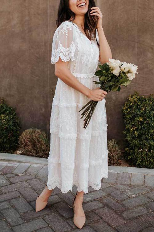Sophisticated Dress with a Clean Classic Look