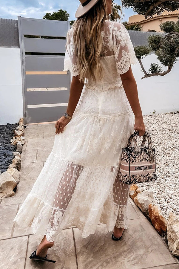 Sophisticated Dress with a Clean Classic Look