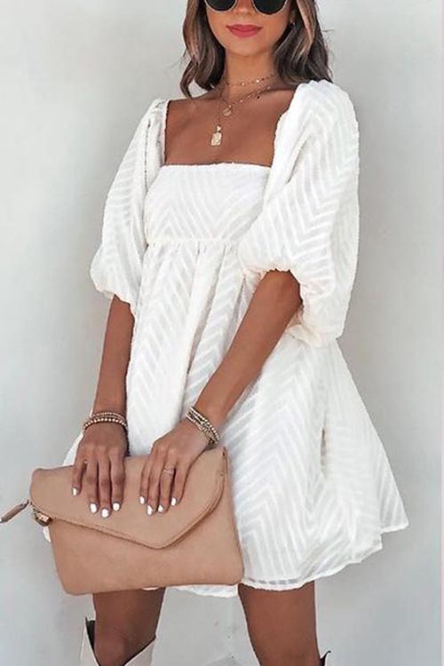 Classic Vintage Dress with a Flattering Fit