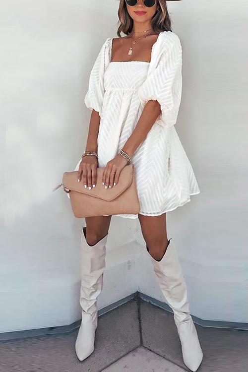 Classic Vintage Dress with a Flattering Fit