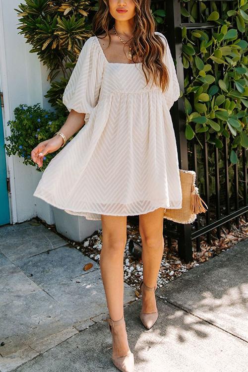 Classic Vintage Dress with a Flattering Fit