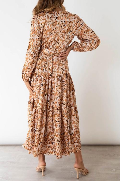Sophisticated Dress with a Clean Classic Look