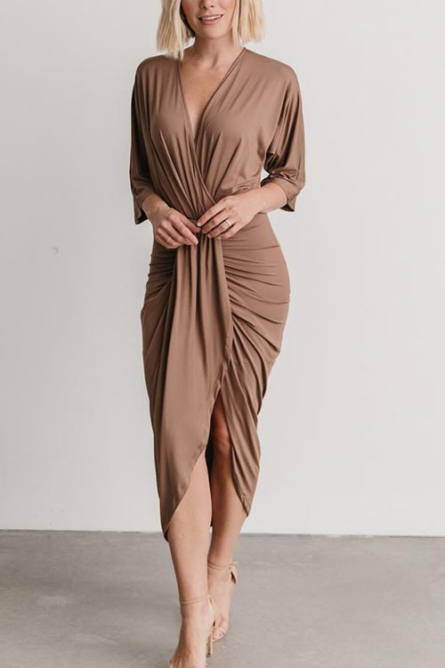 Sophisticated Dress with a Clean Classic Look