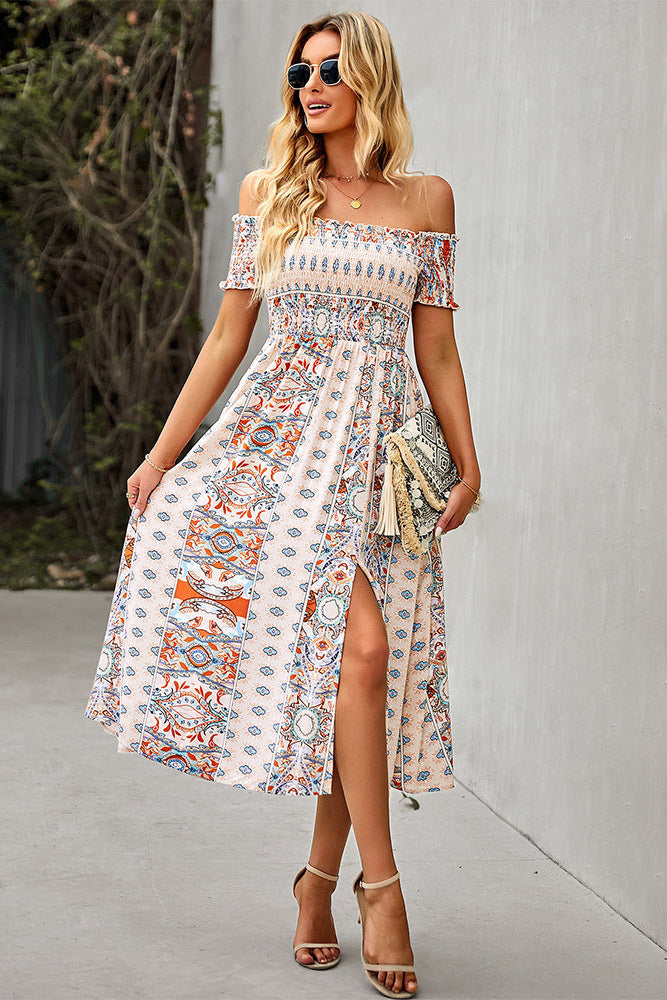 Effortlessly Elegant Dress with a Timeless Design