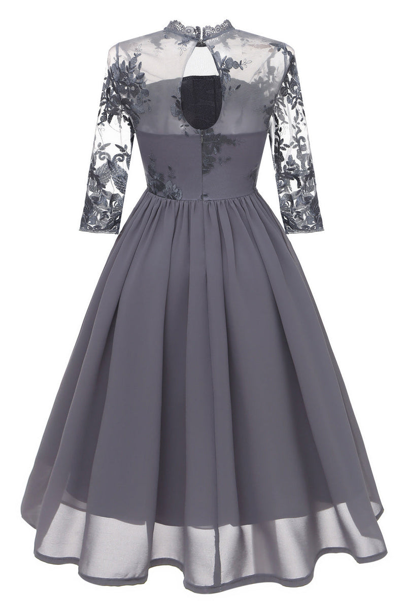 Well Tailored Dress with a Graceful Silhouette