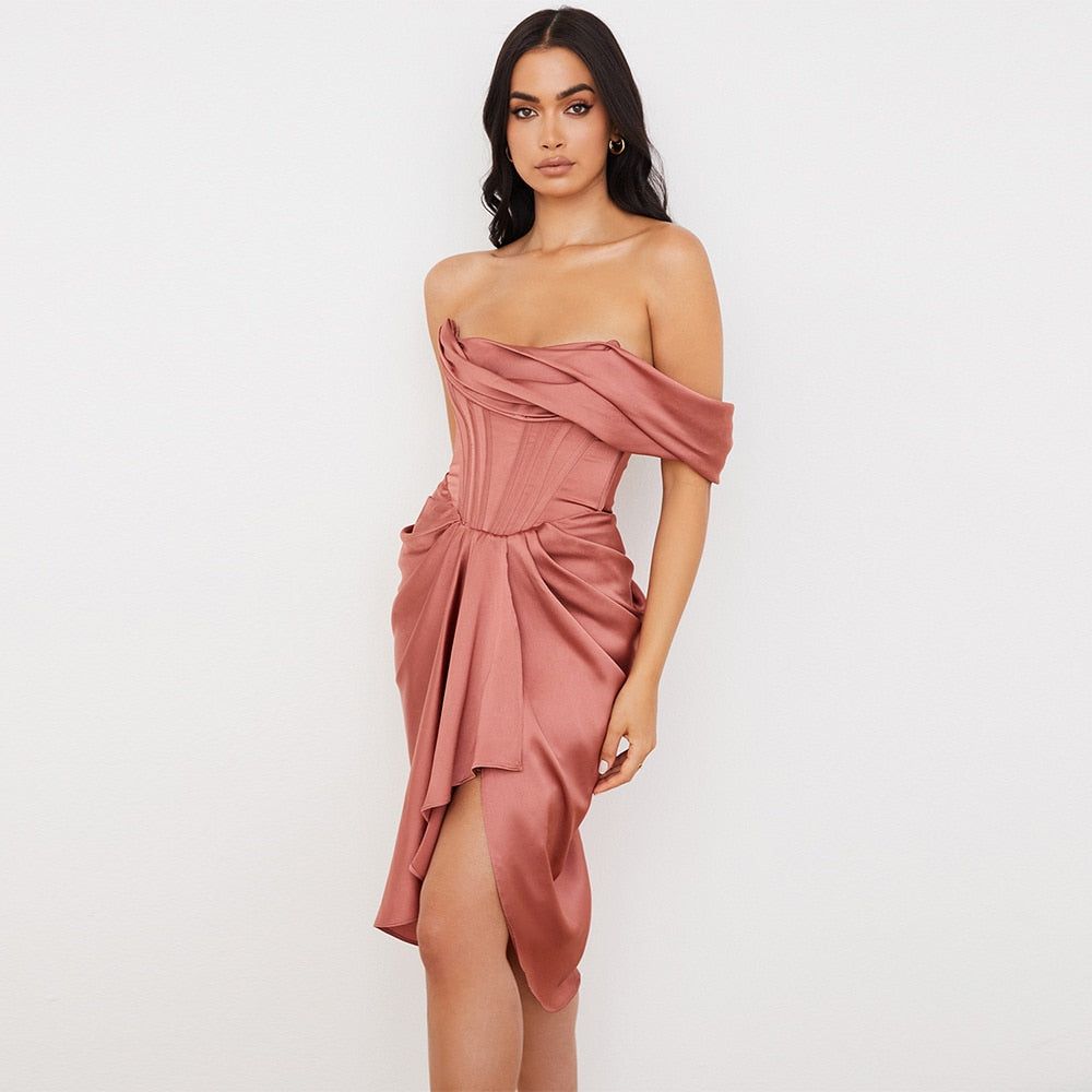 Sophisticated Dress with a Clean Classic Look