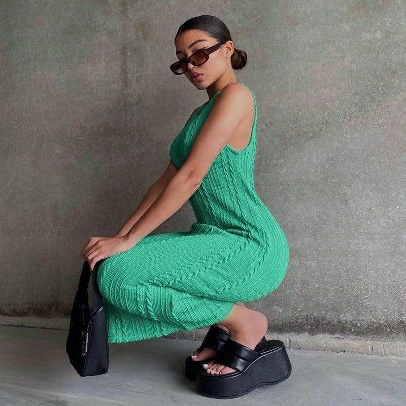 Effortlessly Elegant Dress with a Timeless Design