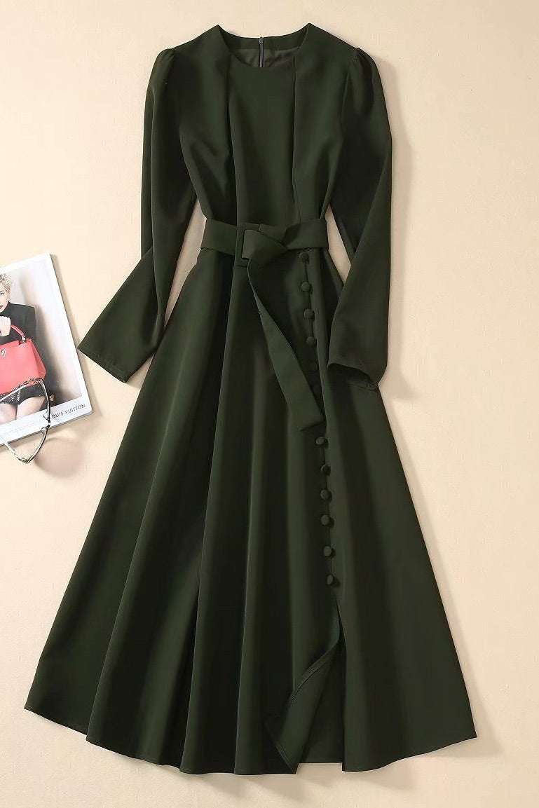 Sophisticated Dress with a Clean Classic Look