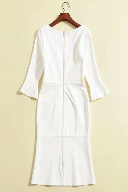 Gracefully Styled Dress for Any Occasion