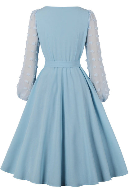 Classic Vintage Dress with a Flattering Fit