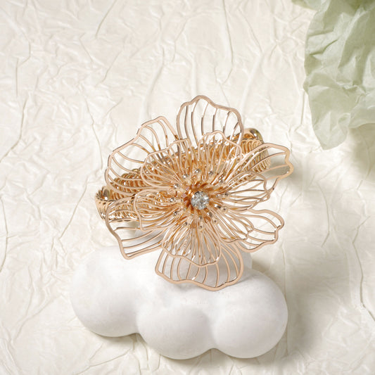 Beautiful Bracelet with Unique Style